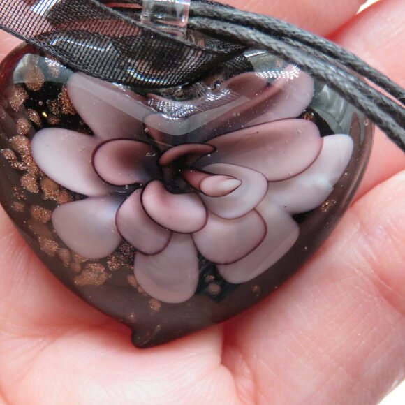 Murano Style Art Glass Heart Pendant Necklace Earrings Set - Picture 3 of 12